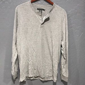 Long sleeve T-shirt with buttons